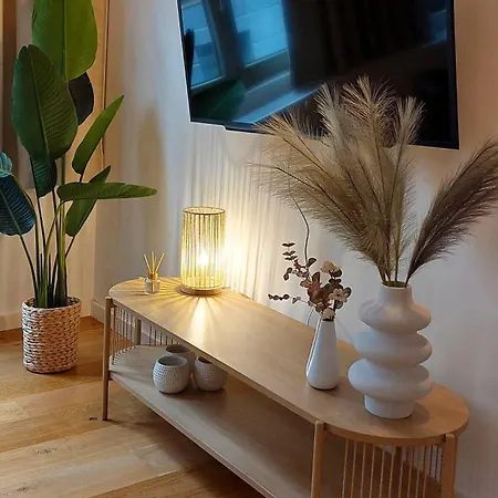 Cosy & Modern Historical In Old Town - Leon 4p * Антверпен