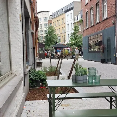 Cosy & Modern Historical In Old Town - Leon 4p