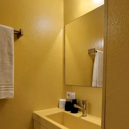 Cosy & Modern Historical In Old Town - Leon 4p Vakantiehuis *