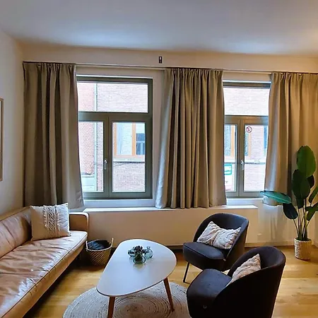 Cosy & Modern Historical In Old Town - Leon 4p Antwerpen